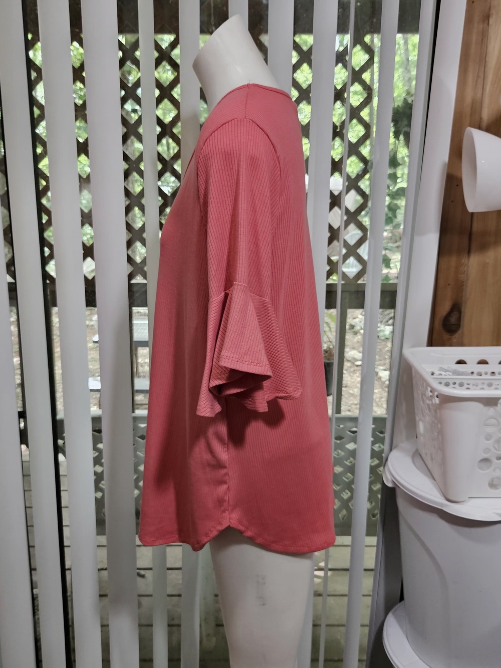 PERFECT PEACH Terracotta Rib Knit Ruffle Flutter Sleeve Top Large - Picture 3 of 8